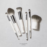 Load image into Gallery viewer, Brocha Vegana · Blush y Bronceador